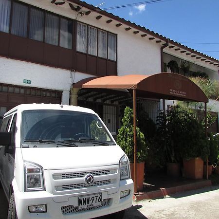 Casa De Huespedes Shalom Victoria Guest House Bogota Exterior photo