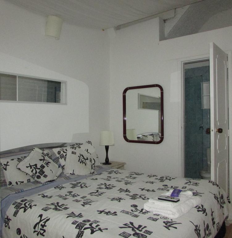 Casa De Huespedes Shalom Victoria Guest House Bogota Exterior photo