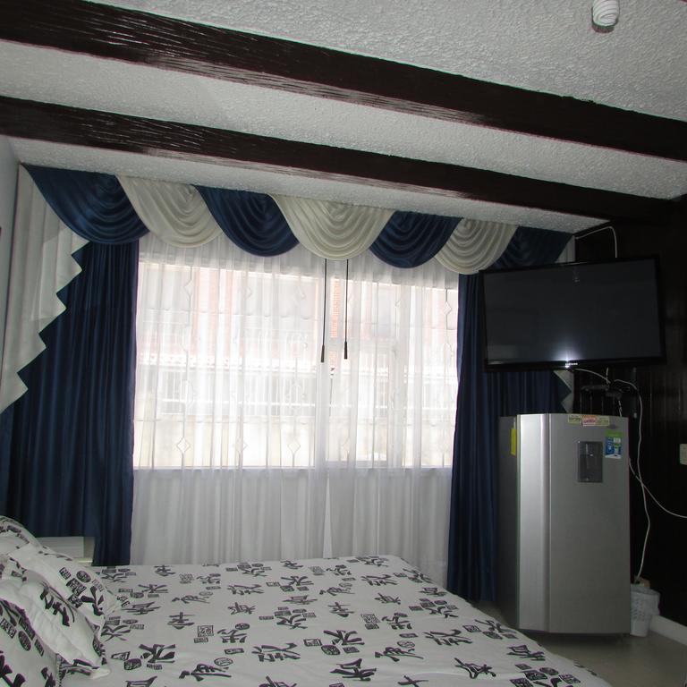 Casa De Huespedes Shalom Victoria Guest House Bogota Exterior photo