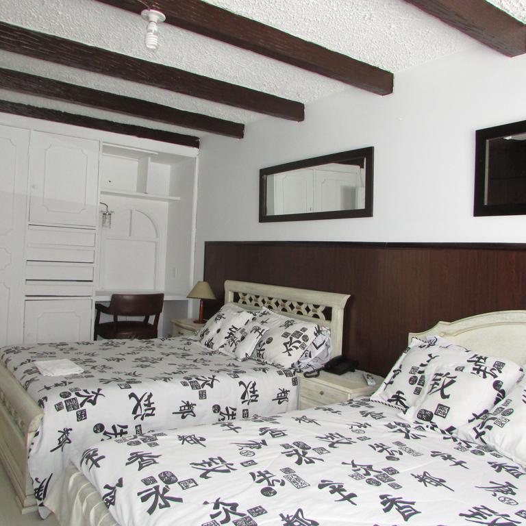 Casa De Huespedes Shalom Victoria Guest House Bogota Exterior photo