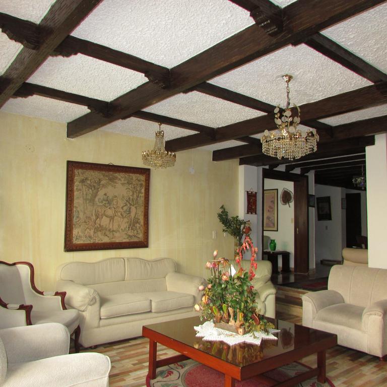 Casa De Huespedes Shalom Victoria Guest House Bogota Exterior photo